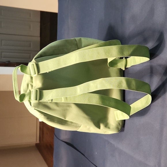 Mini 10L Jansport backpack in mint green - Picture 4 of 4